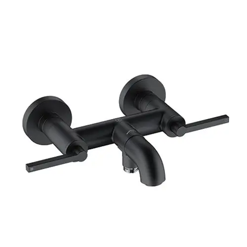 Schwarze Wandarmatur von Kludi mit zwei Steuergriffen, montiert an der Wand, mit auslaufendem Wasserhahn. Funktionalität für Badewannen.